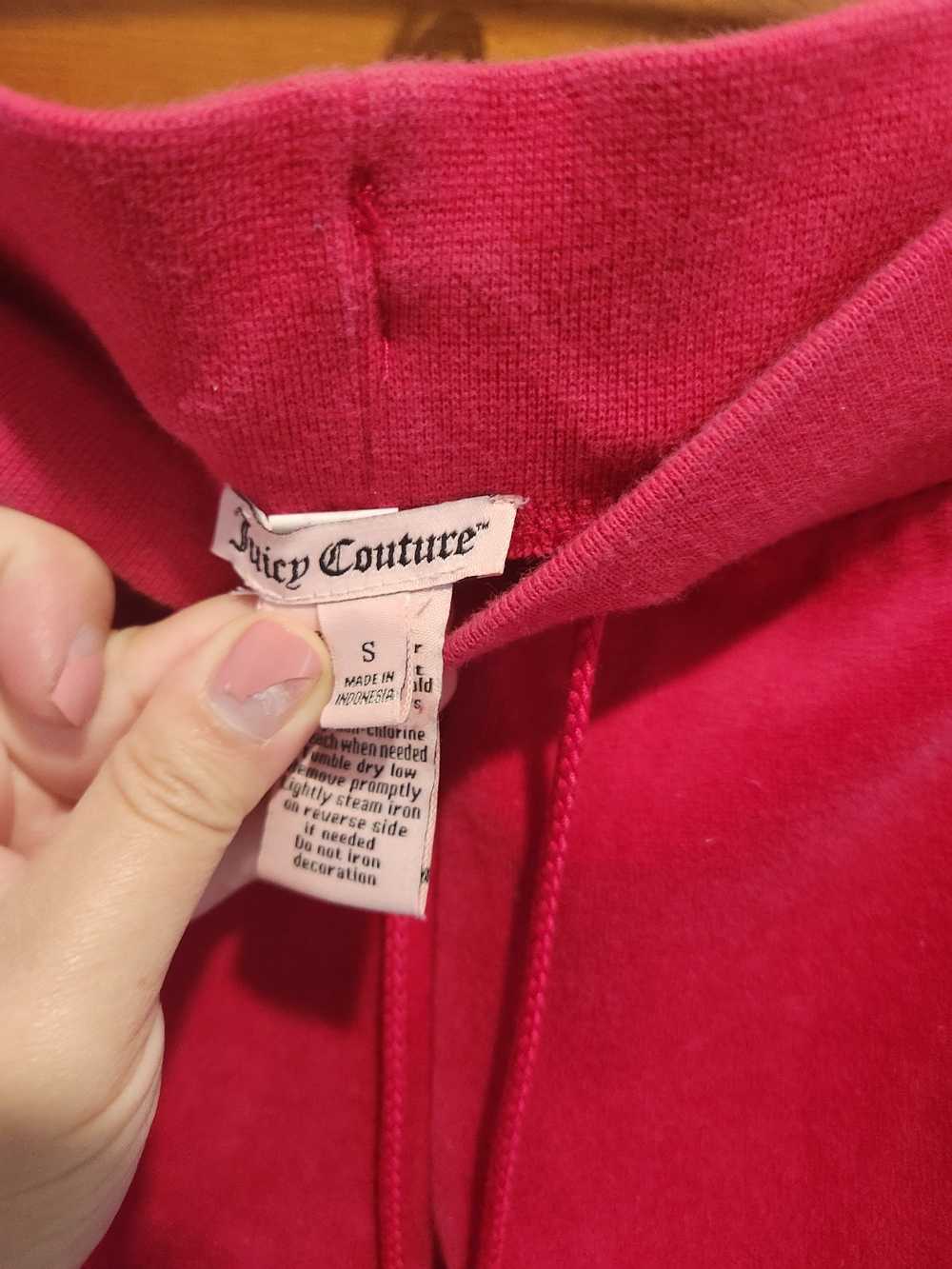 Juicy Couture Girls' Hot Pink Velour Joggers with Crown Detail - Picture 4 of 4
